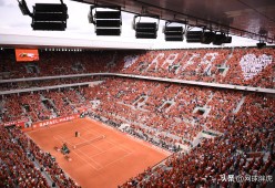 爱游戏-穆雷重返赛场，败北首场状态出色，TES观众沸腾！气势如虹延续的简单介绍