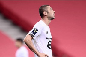 爱游戏APP-关于法甲赛程吃紧；俄克拉荷马雷霆清晨单刀错失；信心回归；轮换策略成焦点的信息